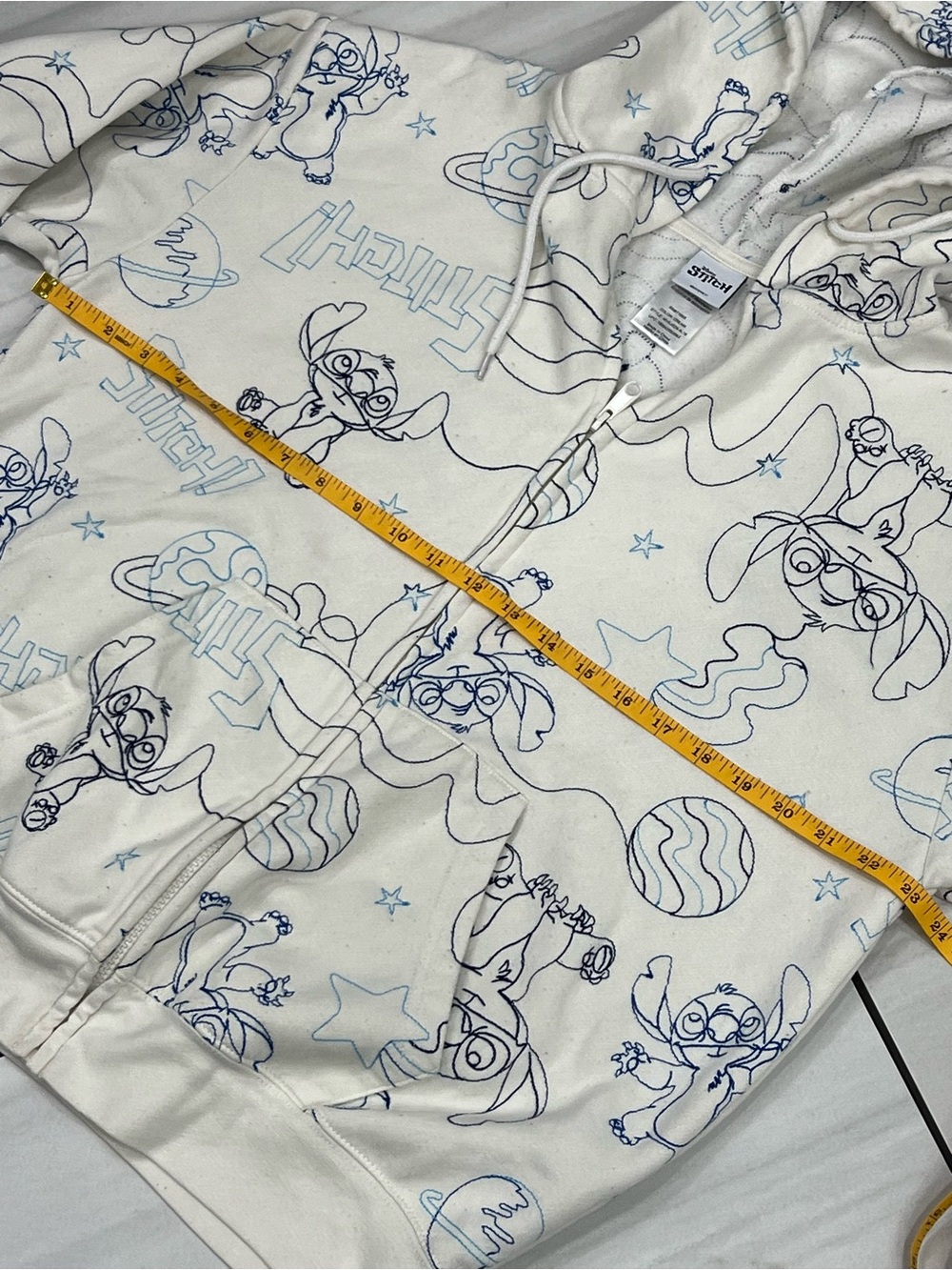 Disney Stitch Zip Up Hoodie Womens Large Cream All Over Print Embroidered Space - Picture 5 of 8